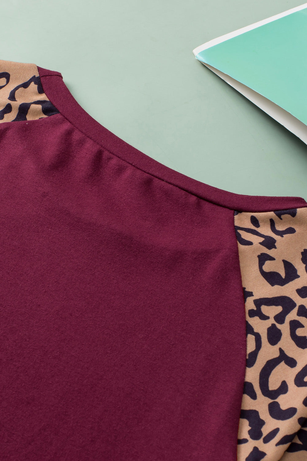 Burgundy Contrast Leopard Raglan Sleeve Plus Size T-shirt