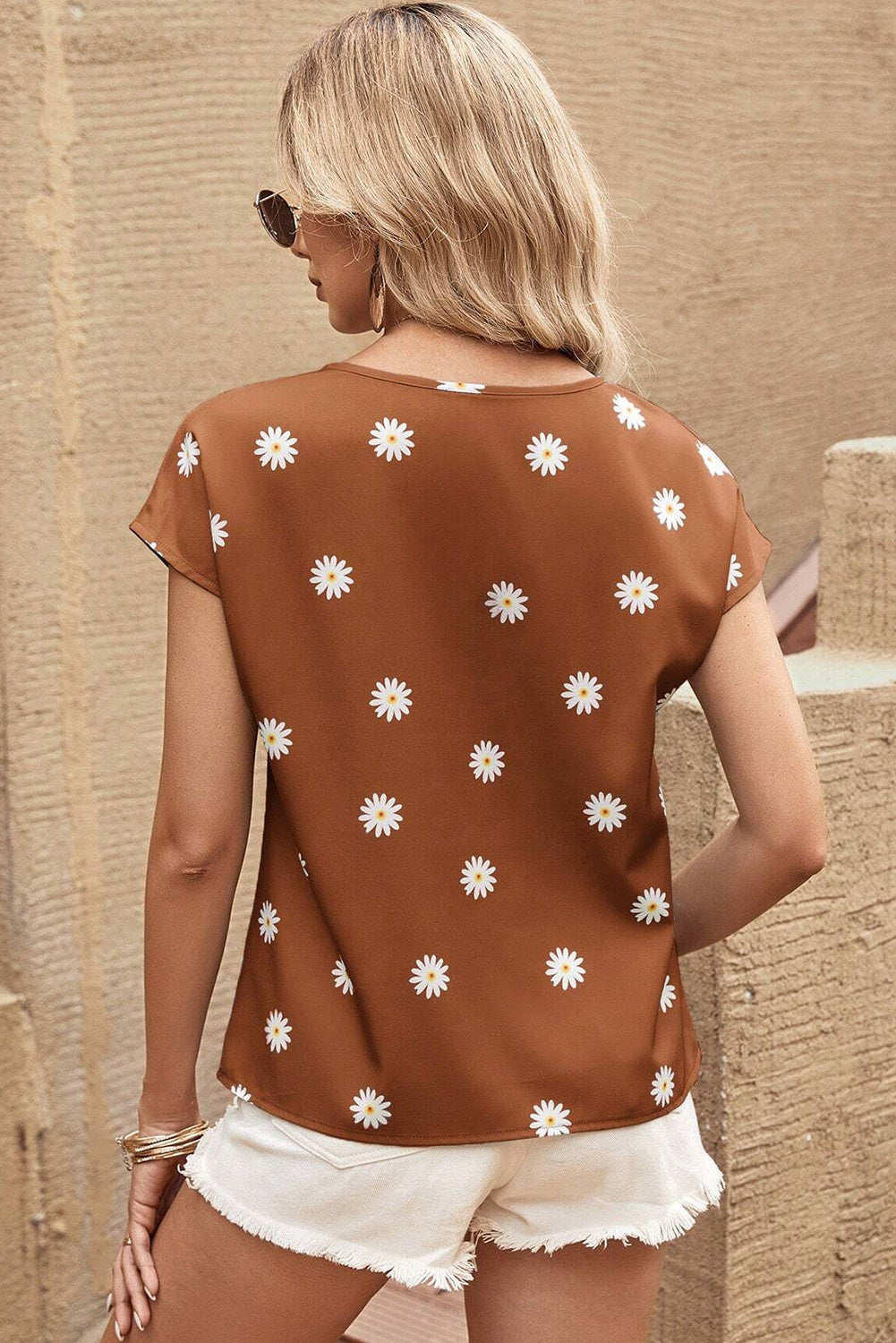 Chestnut Summer Daisy Print Batwing Sleeve Blouse